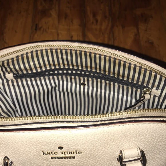 Kate Spade purse 👜 - Picture 8 of 16